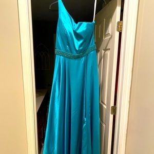 Beautiful Teal Sherri Hill Prom Dress 👗